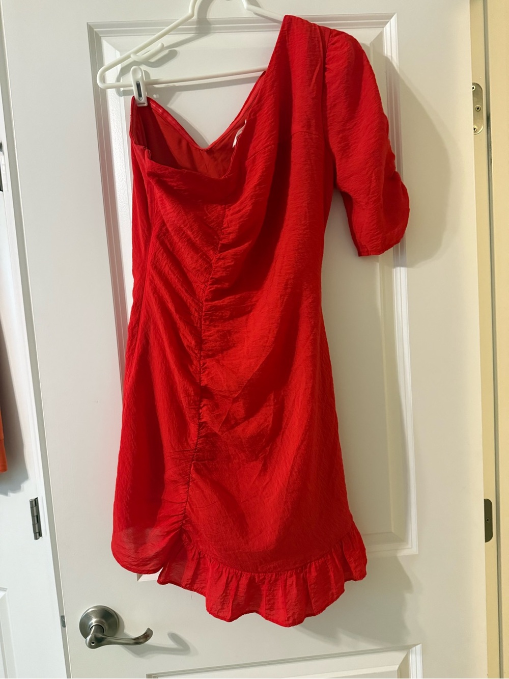 Leith One-Shoulder Red Ruched Ruffle Mini Dress - Picture 4 of 5